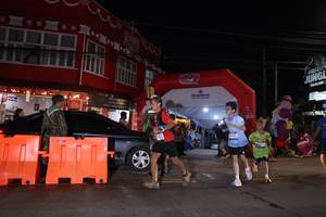 BIB: 193
                            <button type="button" onclick="openModal(26222895)" class="btn btn-primary btn-sm float-right btn-popup" data-toggle="modal" data-target=".modal-high-quality">
                        <i class="fas fa-shopping-cart"></i> Add to Cart
                    </button>
                                            <button type="button" onclick="isThisMe(26222895, true)" class="btn btn-success btn-sm float-right btn-popup btn-isme hidden" data-toggle="tooltip" data-placement="bottom" title="นี่คือรูปของคุณใช่ไหม คลิกที่นี่เพื่อเอาเข้าอัลบั้ม">
                        <i class="fas fa-plus"></i> Add to album
                    </button>
                    <button type="button" onclick="isThisMe(26222895, false)" class="btn btn-warning btn-sm float-right btn-popup btn-isnotme hidden">
                        <i class="fas fa-ban"></i> Remove from album
                    </button>